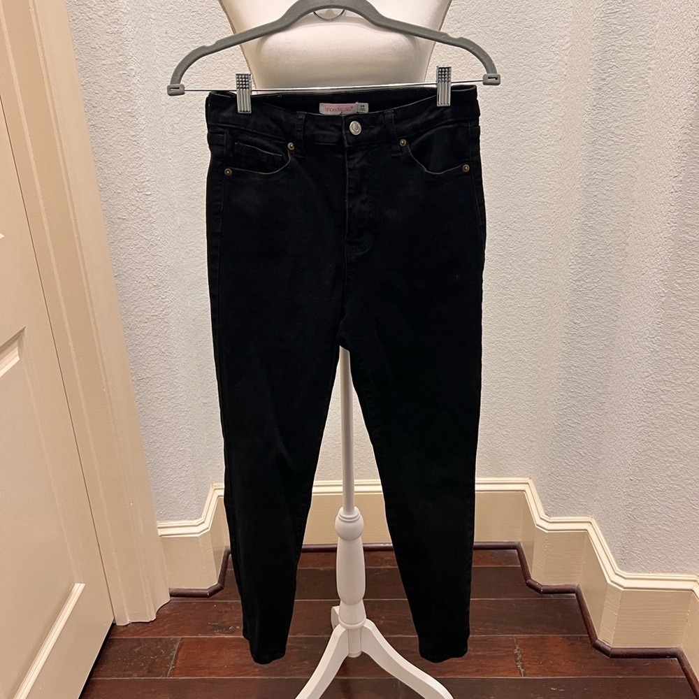 Shoe Dazzle Classic Black Denim